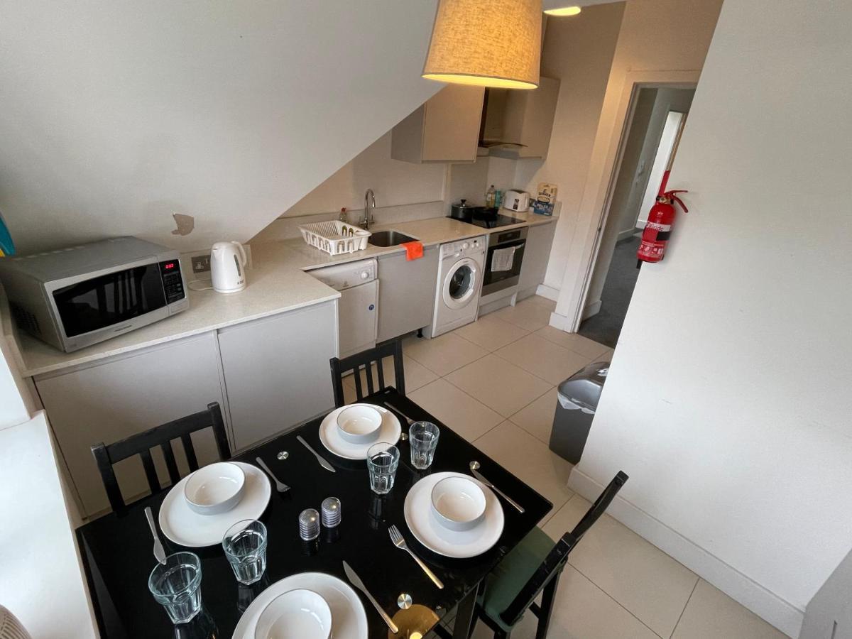 2 Bedroom 2 Bathroom Apartment 8 Including Free Parking Bromley Exterior foto