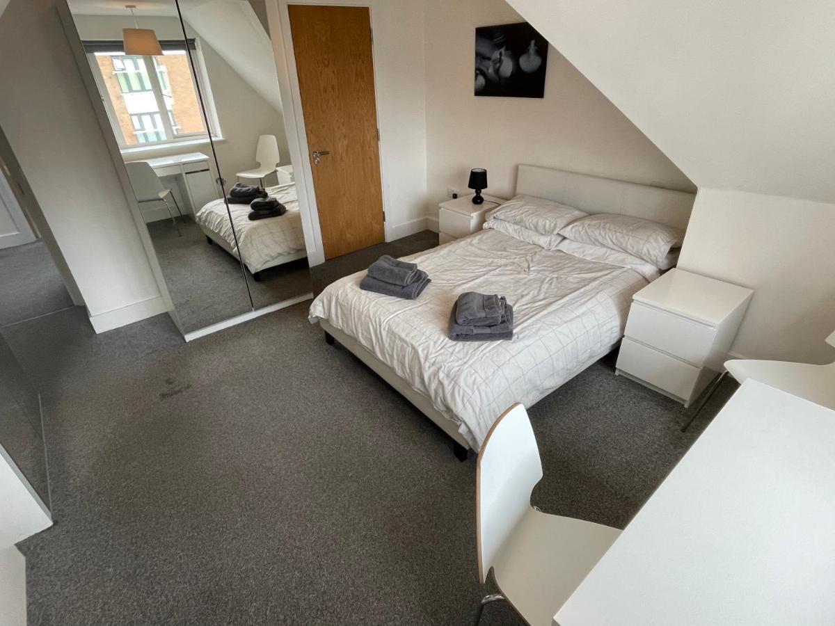 2 Bedroom 2 Bathroom Apartment 8 Including Free Parking Bromley Exterior foto